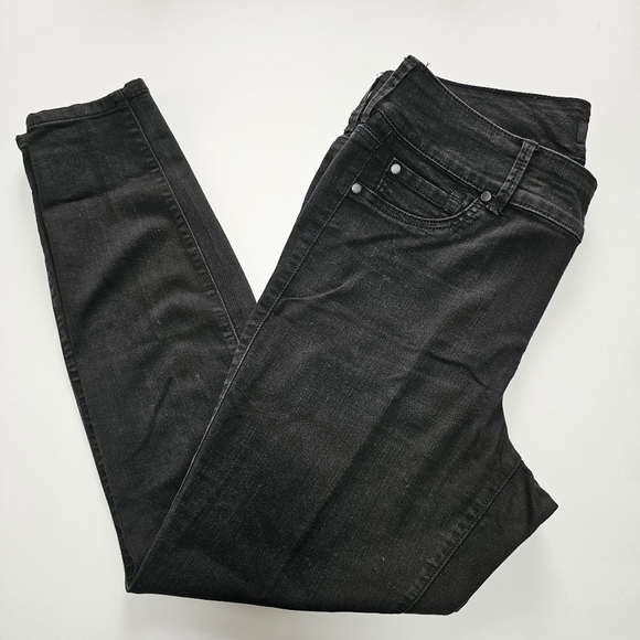 Torrid Black High Rise Skinny Super Stretch Jegging Jean Size 16 - Picture 4 of 12